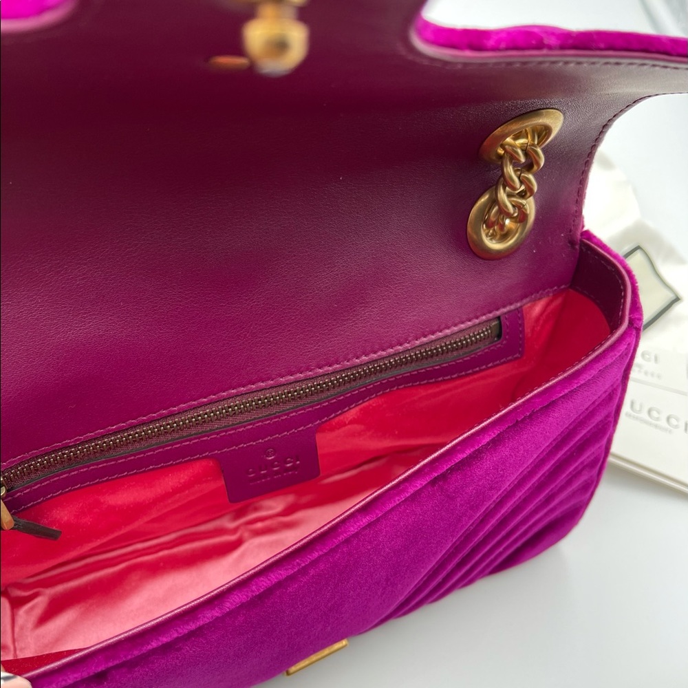 Gucci Marmont Chevron Quilted Velvet Shoulder Bag - Picture 7 of 7